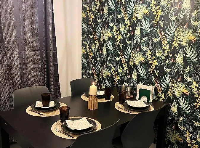 Gemuetliche 3 Zi & Garage Messe Lejlighed *