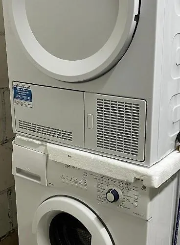 Gemuetliche 3 Zi & Garage Messe 아파트