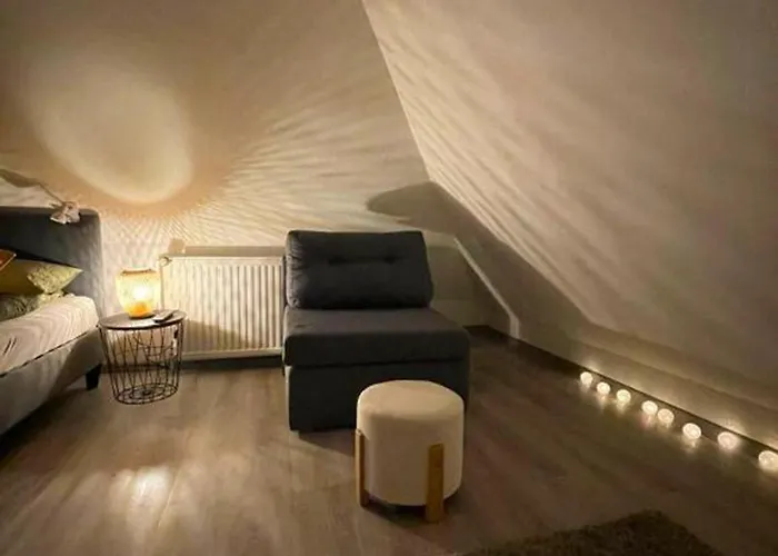 Gemuetliche 3 Zi & Garage Messe 아파트