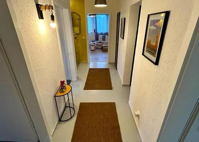 Gemuetliche 3 Zi & Garage Messe 아파트