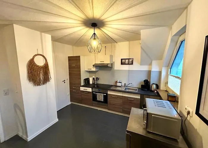 Gemuetliche 3 Zi & Garage Messe * 에센